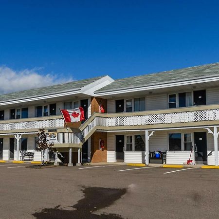 Hearthstone Inn - Port Hastings Exteriör bild